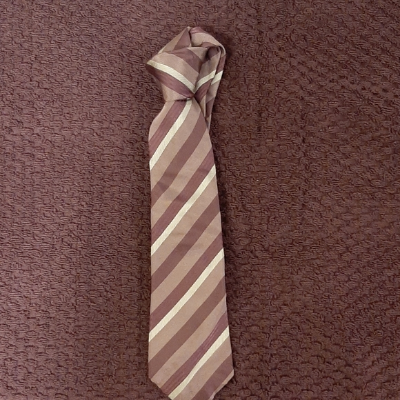 Tie - Picture 3 of 3